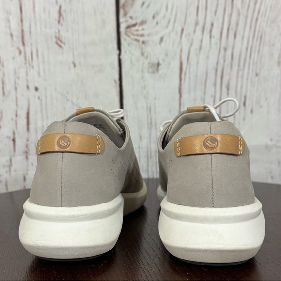 CLARK’s Unstructured Women's Gray Sneakers Removable cushion Size 8 GUC - Picture 10 of 16